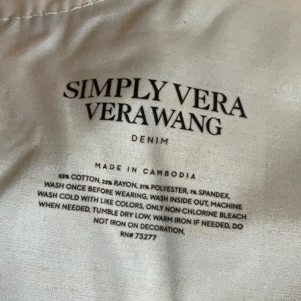 Simply Vera Vera Wang Women’s Dark Blue Mid Rise Denim Capri Size 20W - Picture 11 of 14